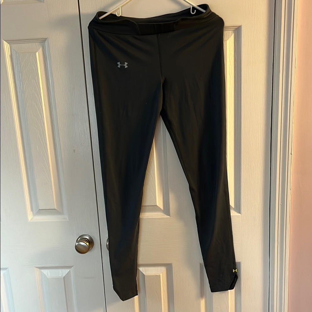 Under Armour Leggings Yoga Athletic Pants M Gray